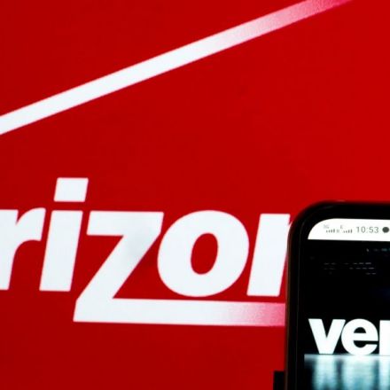 Verizon begins blocking spoofed ‘local’ robocalls