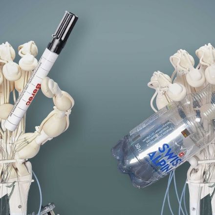 Scientists 3D print a robotic hand with human-like bones and tendons 