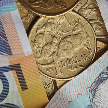 Australia Bans Cash For All Purchases Over $7,500 Starting July of 2019
