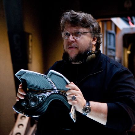 Fox Searchlight Signs Guillermo del Toro to Create New Horror/Sci-fi/Fantasy Label!