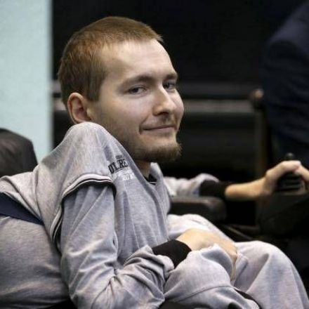 Surgeons just performed the first successful human head transplant on a dead person