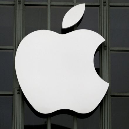 U.S. Justice Department in early stages of drafting possible antitrust suit against Apple -Politico