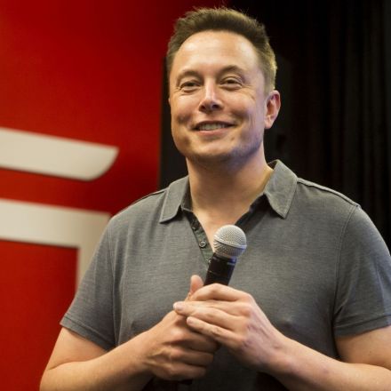 Elon Musk ends brief flirtation with taking Tesla private, cites belief that company is 'better off'