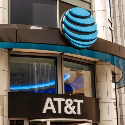 AT&T loses another 1.3 million TV customers as DirecTV freefall continues