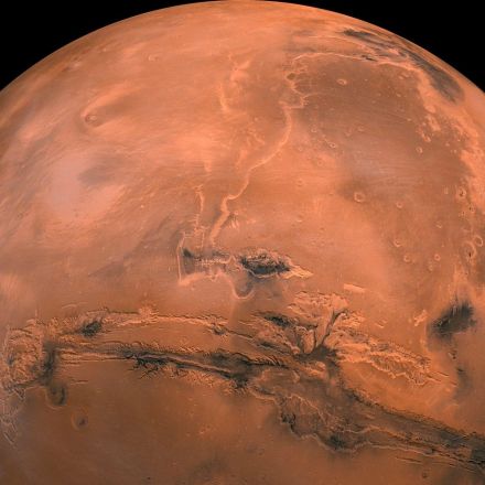 Nasa found life on Mars in the 1970s but ignored it, scientist claims