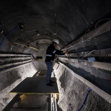 In 'project of the century', Swiss seek to bury radioactive waste