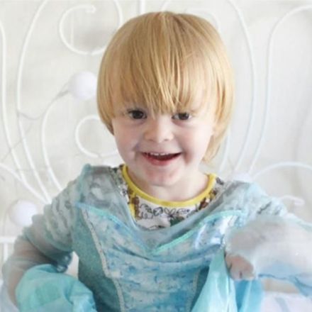 Disneyland apologises for banning boy from Princess experience