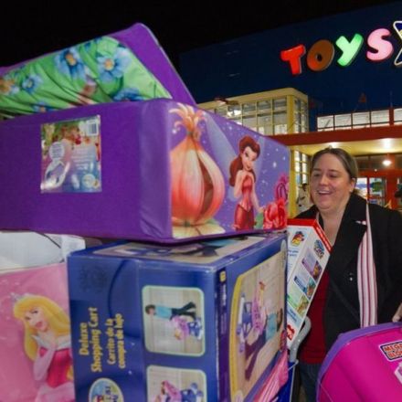 Toys 'R' Us files for bankruptcy in US