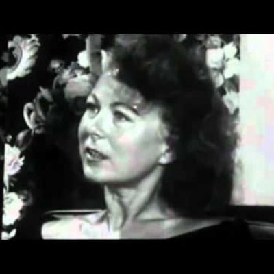 Rare footage of 1950's housewife on LSD