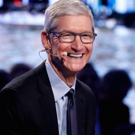 Apple will give $100 billion more back to shareholders because of the tax cut: Citigroup