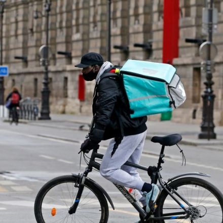 Gig economy: Europe tells companies to negotiate with workers or face new laws