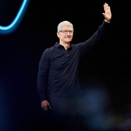 Apple CEO Tim Cook to Receive 'Champion Award' for His Ongoing Commitment to LGBTQ Rights