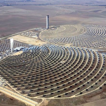 New material could up efficiency of concentrated solar power