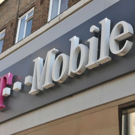T-Mobile signs $3.5 billion deal with Nokia for 5G technology