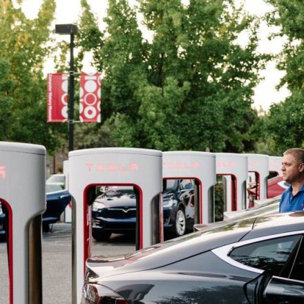 What Needs to Happen Before Electric Cars Take Over the World