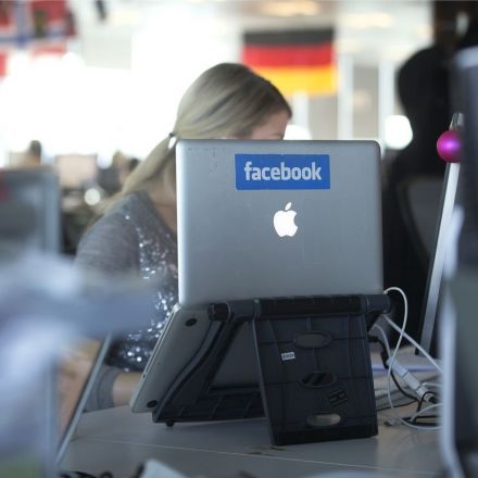 Facebook Tools Are Used to Screen Out Older Job Seekers, Lawsuit Claims