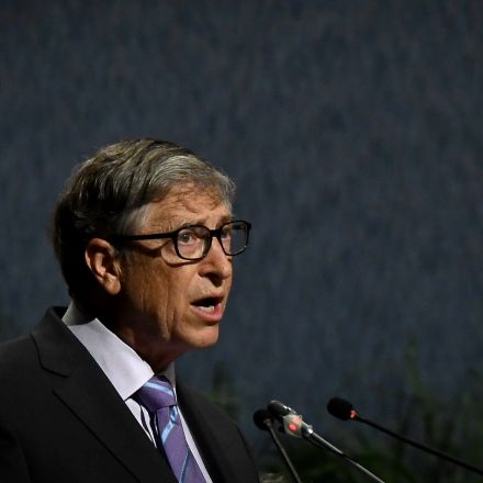 The World Loses Under Bill Gates’ Vaccine Colonialism