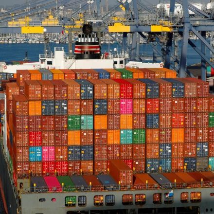 U.S. trade deficit narrows sharply as exports rebound
