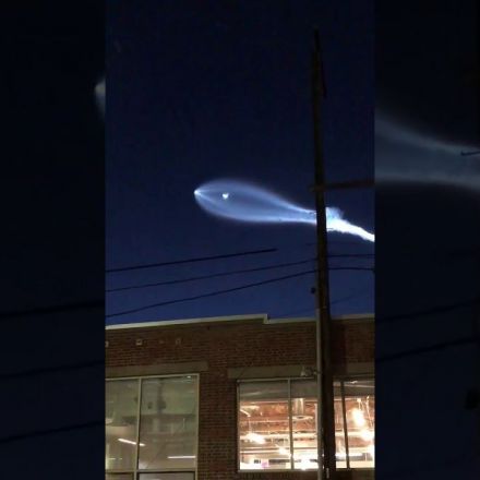 SpaceX IridiumNEXT Rocket Over Los Angeles