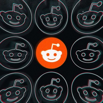 Redditor wins right to use anonymous screen name in copyright case