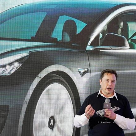 Tesla, GM facing 'a nightmare' in China, analyst says