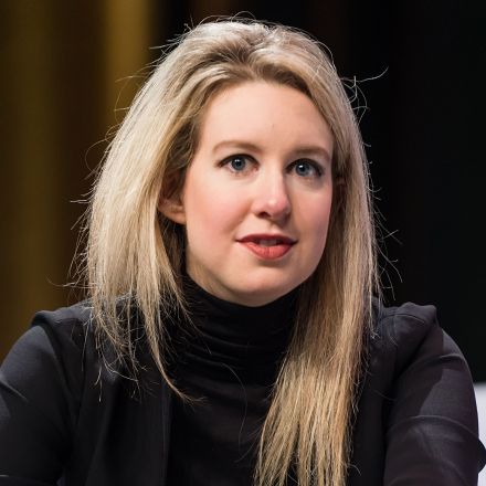 Holmes used fake pharma reports to sell Theranos tech to Walgreens, prosecution says