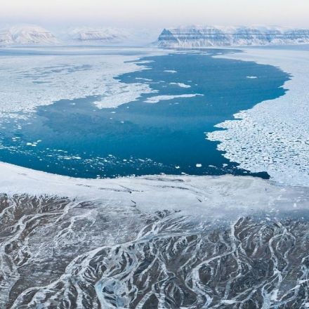 See what a year looks like in Svalbard, Norway, the fastest-warming place on Earth