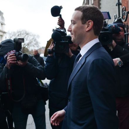 Facebook fights to “shield Zuckerberg” from punishment in US privacy probe