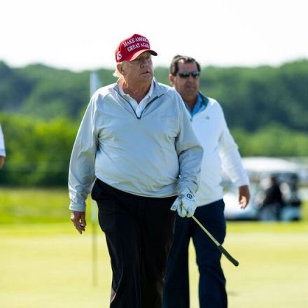 Through Ties to Saudis, Golf Deal Promises Benefits to Trump