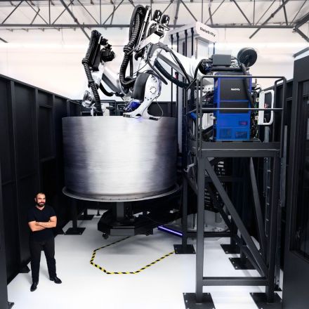 Massive, AI-Powered Robots Are 3D-Printing Entire Rockets