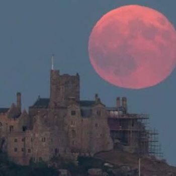 June's strawberry moon will light up the sky this week