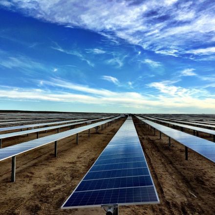Texas is going green: 86% of future capacity solar or wind, zero coal
