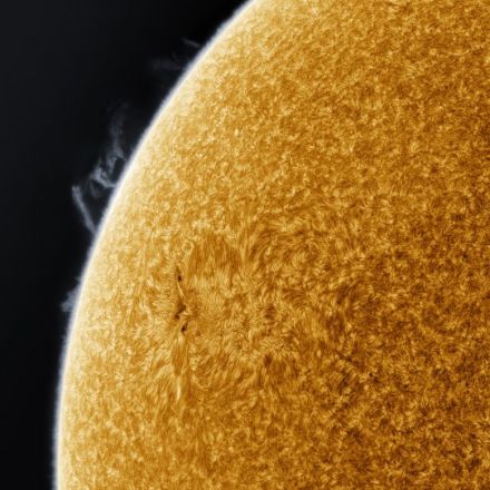 A Closer Look: How I Created a 248MP Photo of the Sun