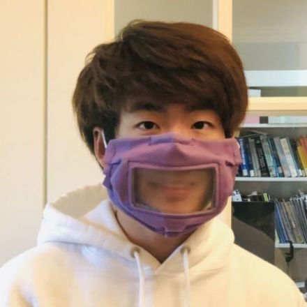 High school student makes clear face masks to help deaf and hard of hearing communicate