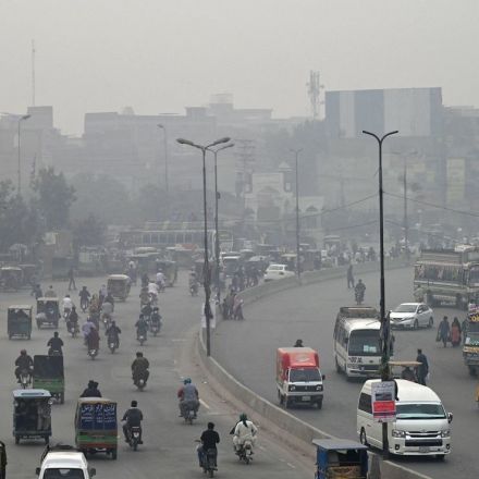This megacity is the latest to shut down as pollution chokes swathes of South Asia | CNN
