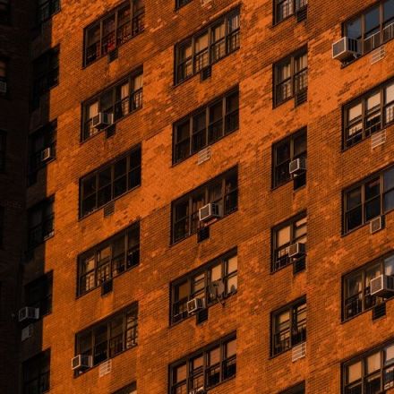 New York Bans Most Evictions as Tenants Struggle to Pay Rent