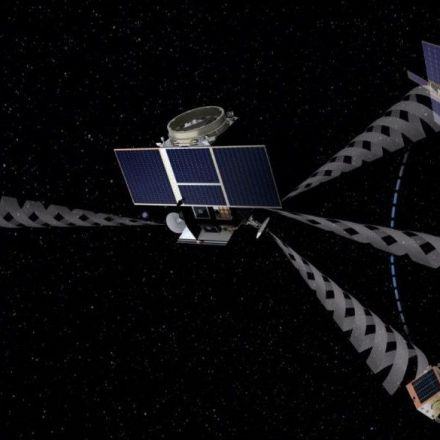 European Space Agency plans network of moon satellites