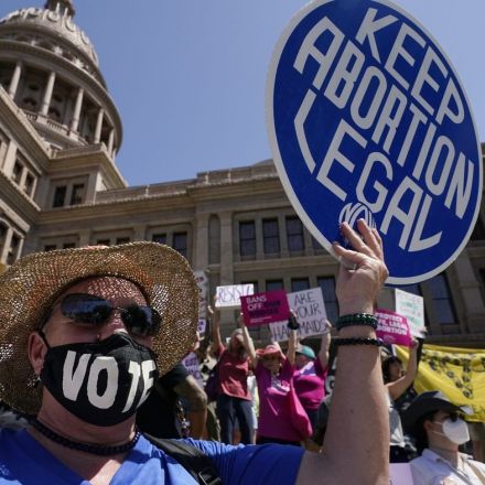 Texas Supreme Court pauses ruling that allowed pregnant woman to have an abortion