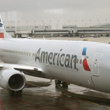 An American Airlines Passenger Was Stuck Next to a 'Screaming and Kicking' Toddler. His Stunning Reaction Went Viral