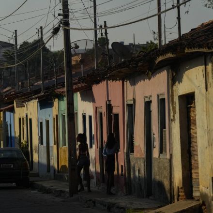 Bolsonaro struggles to sway Brazil’s poor voters with aid